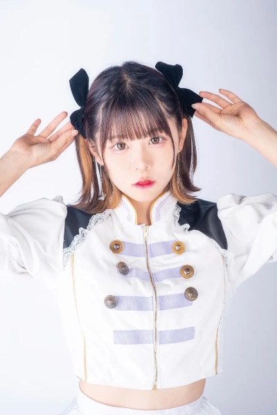 綾藤 あや(Ayafuji Aya) lit.link(リットリンク)