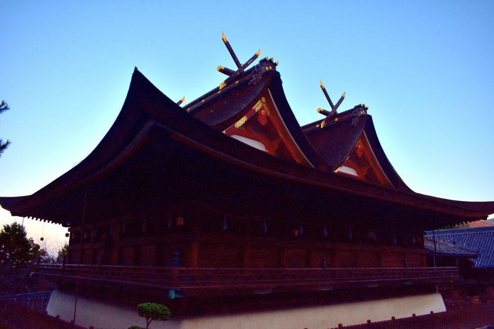 朝のシルエットが神々しい！「吉備津神社」早朝参拝いってみた