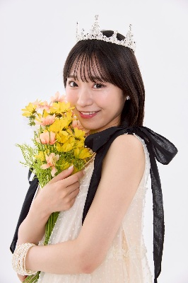 山内瑞葵　直筆サイン入り生写真（天草ヒカル役） コンプブロマイドセット付き 天草ヒカル役・山内瑞葵（AKB48） (c)「スクールアイドル