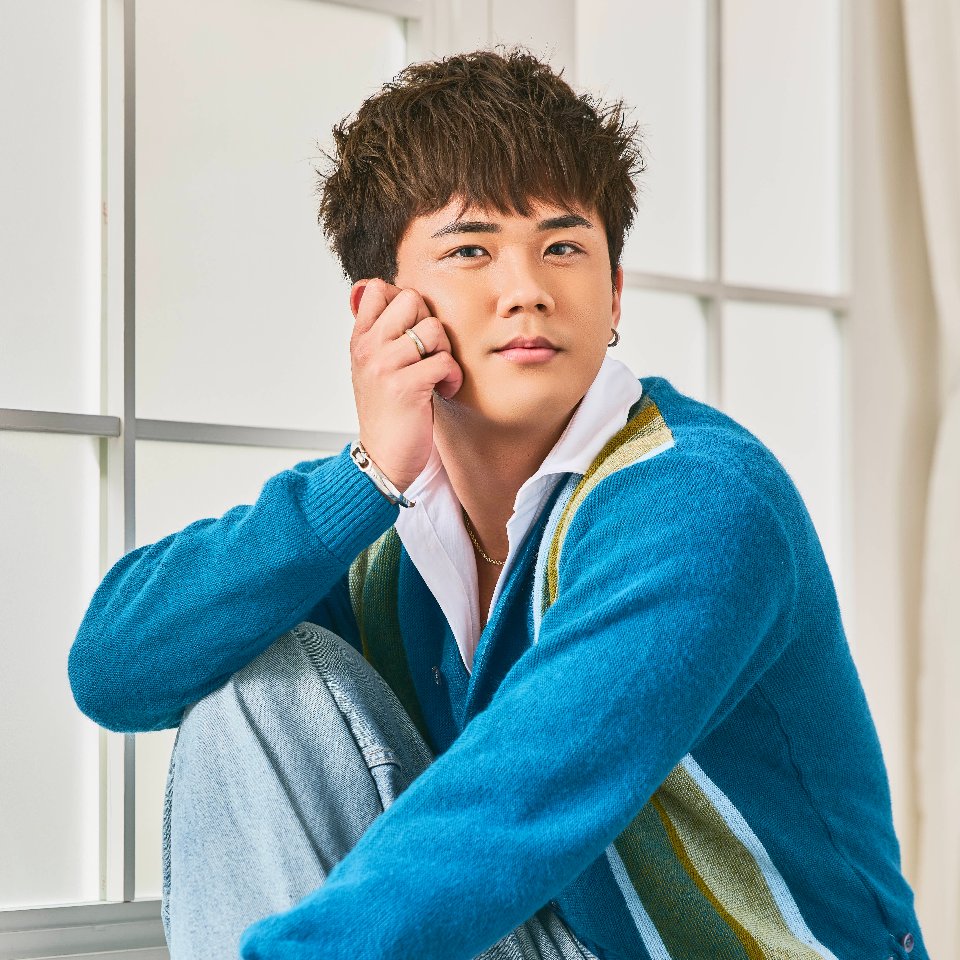 mic-alone マイクアローン 写真集 直筆サイン入り 2冊 クリアファイル mic-alone (マイクアローン) lit.link