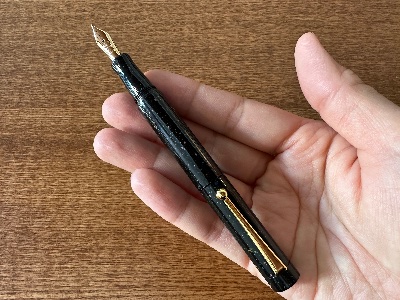 笑暮屋 ／ 日興エボナイト製造所 lit.link(リットリンク)