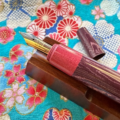 笑暮屋 ／ 日興エボナイト製造所 lit.link(リットリンク)