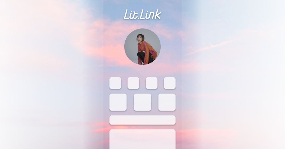 汐れいら ウシオマエロマエ ポストカード サイン入り 🥪🍬🍜🤍🍡🍦 デートは食べ歩きがいっちゃんすき！